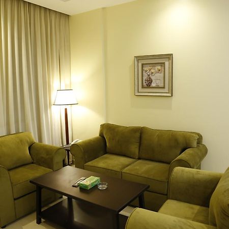 Flora Hotel Suite 2 فلورا2 للشقق المخدومة Ер-Ріяд Екстер'єр фото
