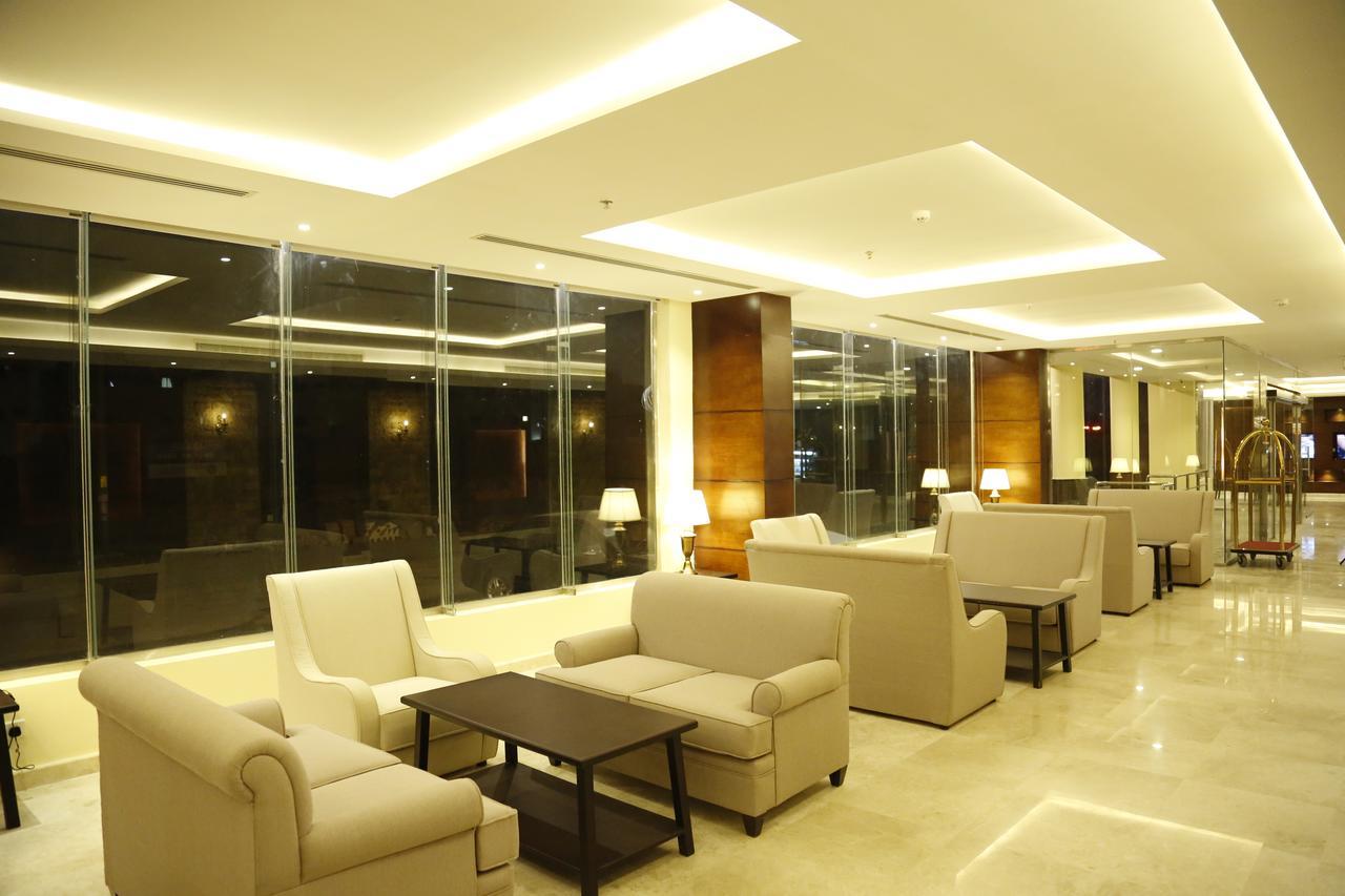 Flora Hotel Suite 2 فلورا2 للشقق المخدومة Ер-Ріяд Екстер'єр фото