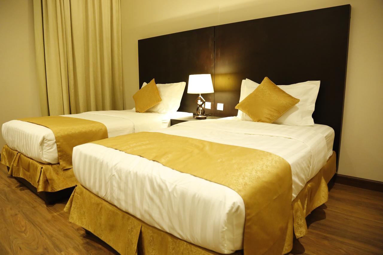 Flora Hotel Suite 2 فلورا2 للشقق المخدومة Ер-Ріяд Екстер'єр фото