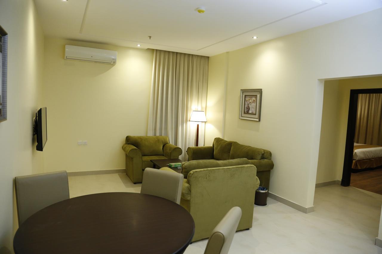 Flora Hotel Suite 2 فلورا2 للشقق المخدومة Ер-Ріяд Екстер'єр фото