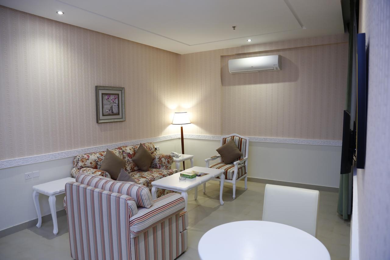 Flora Hotel Suite 2 فلورا2 للشقق المخدومة Ер-Ріяд Екстер'єр фото