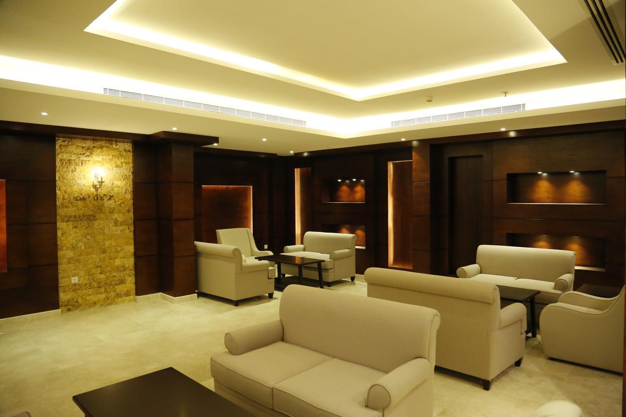 Flora Hotel Suite 2 فلورا2 للشقق المخدومة Ер-Ріяд Екстер'єр фото