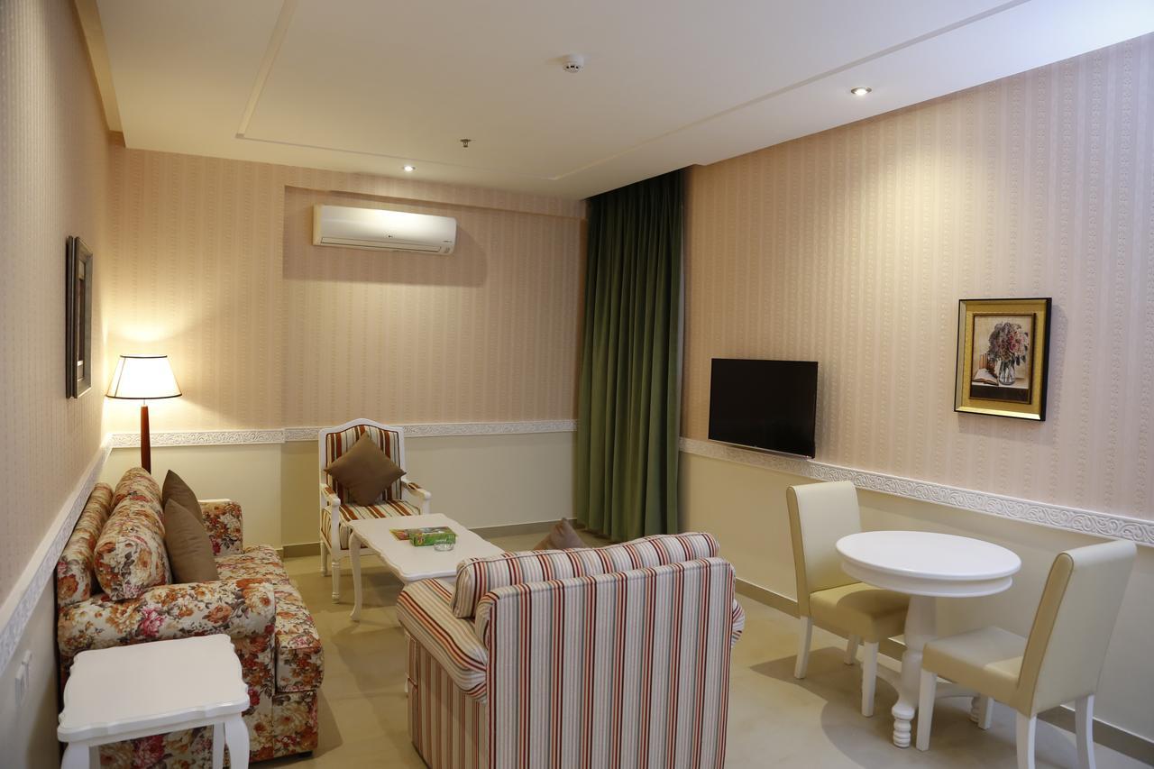 Flora Hotel Suite 2 فلورا2 للشقق المخدومة Ер-Ріяд Екстер'єр фото